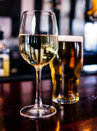 We look forward to welcoming you to enjoy the drinks from our bar at Finches (Bar)